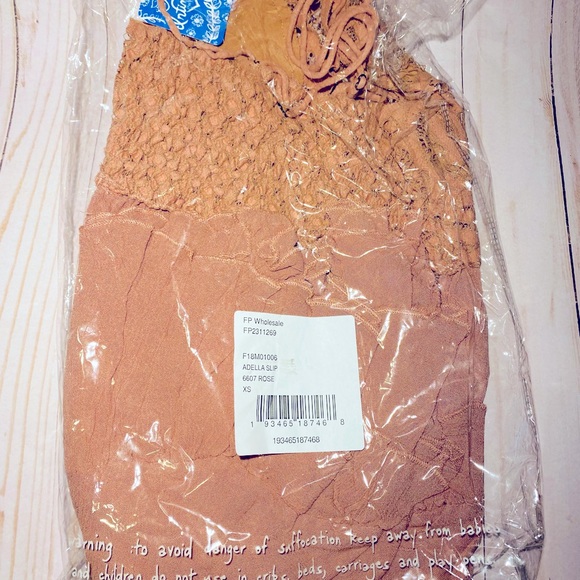 Free People One Adella Slip Pink Rose NWT - Picture 6 of 9
